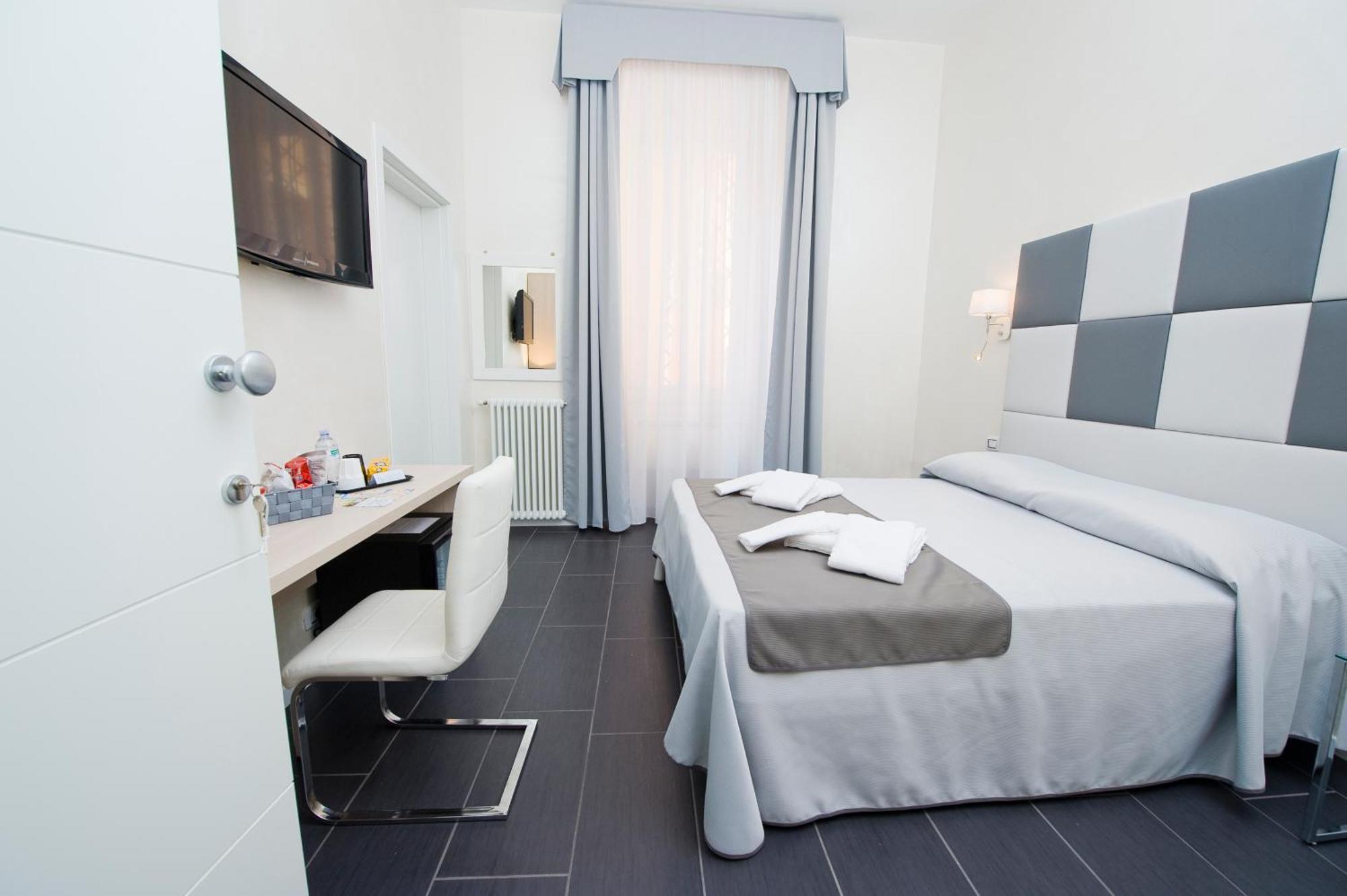 Grey&White Roma Quarto foto