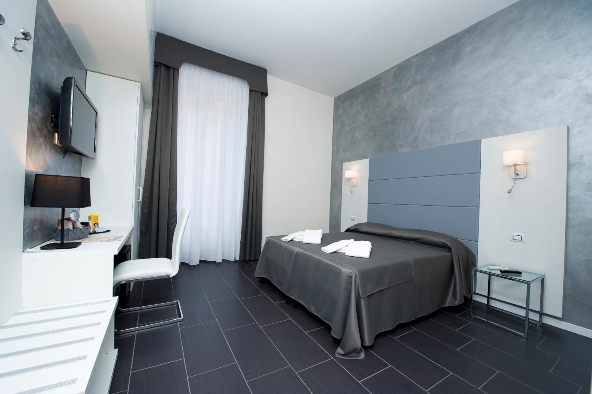Grey&White Roma Quarto foto