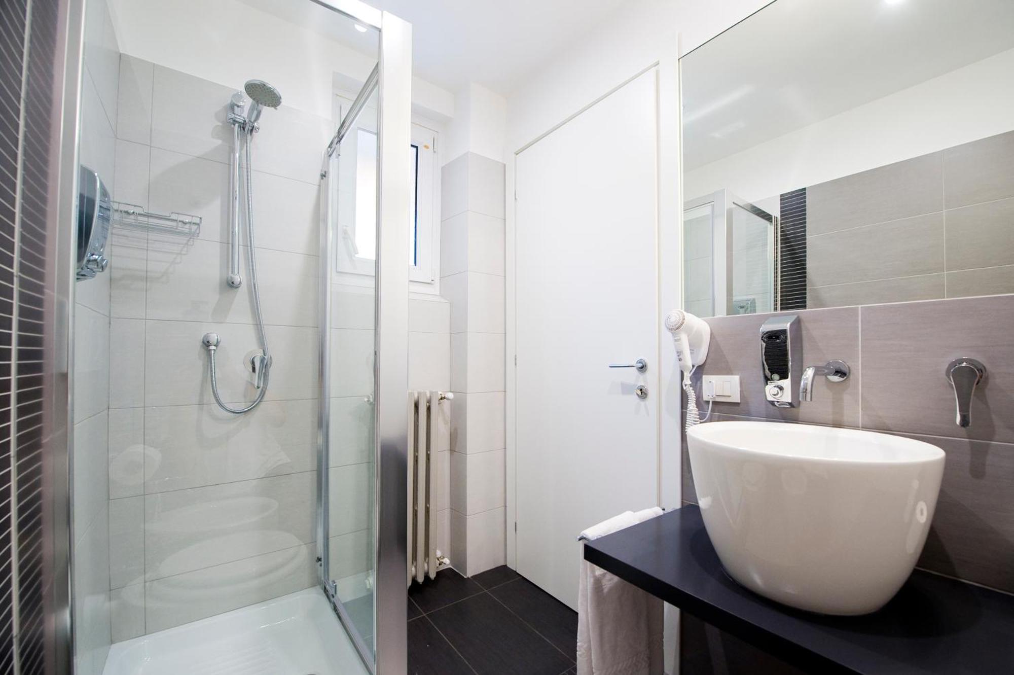 Grey&White Roma Quarto foto
