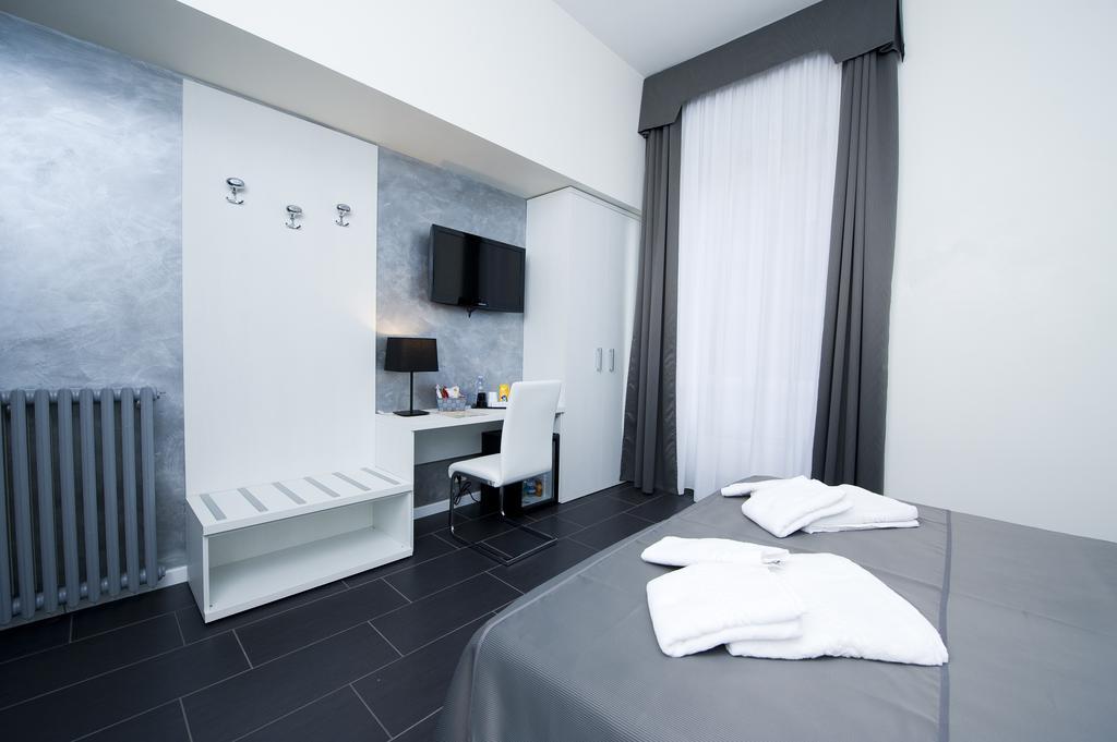 Grey&White Roma Quarto foto